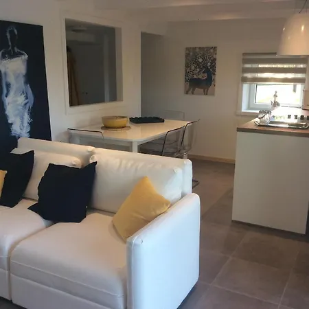 Des Sources. Εξοχικό σπίτι